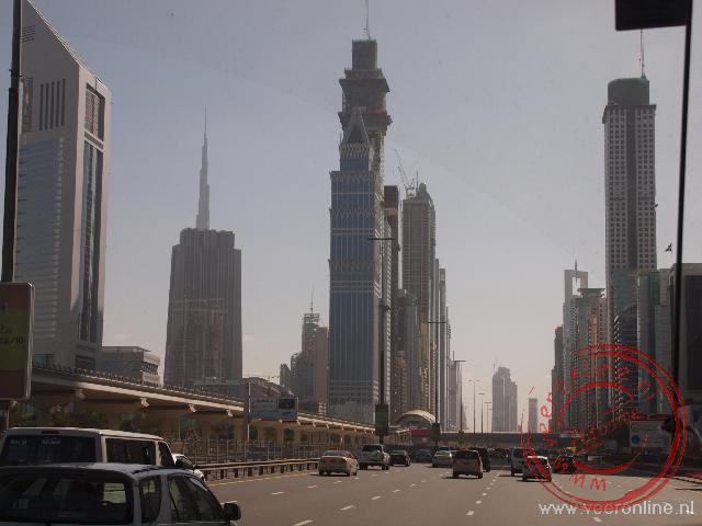 Dubai en Oman - De wolkenkrabbers van het Financiele district in Dubai