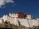 Tibet: Een kopie van de Potala in Shigatse - P3Tibet_0551.jpg - Copyright : Ronald van der Veer (http://www.veeronline.nl)